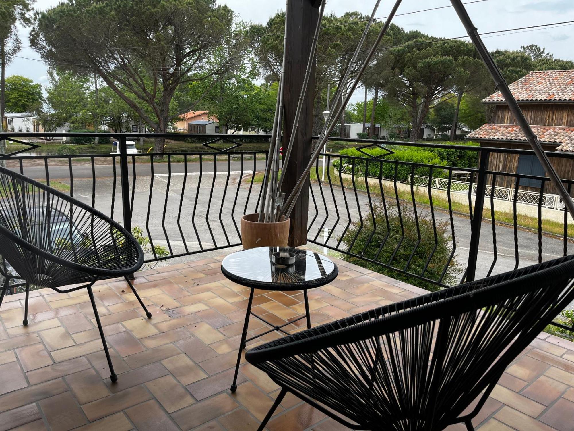 Hotel Cote Et Lac Biscarrosse Exterior foto